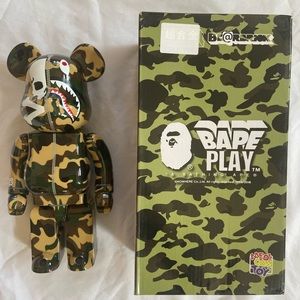 BE@RBRICK BAPE x Mastermind Figure